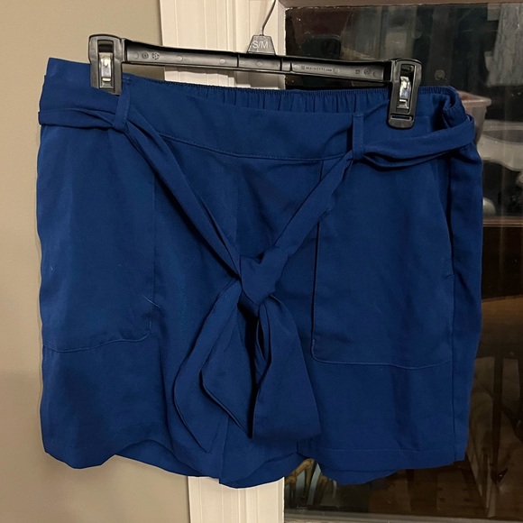 Pants - Loose fit blue shorts